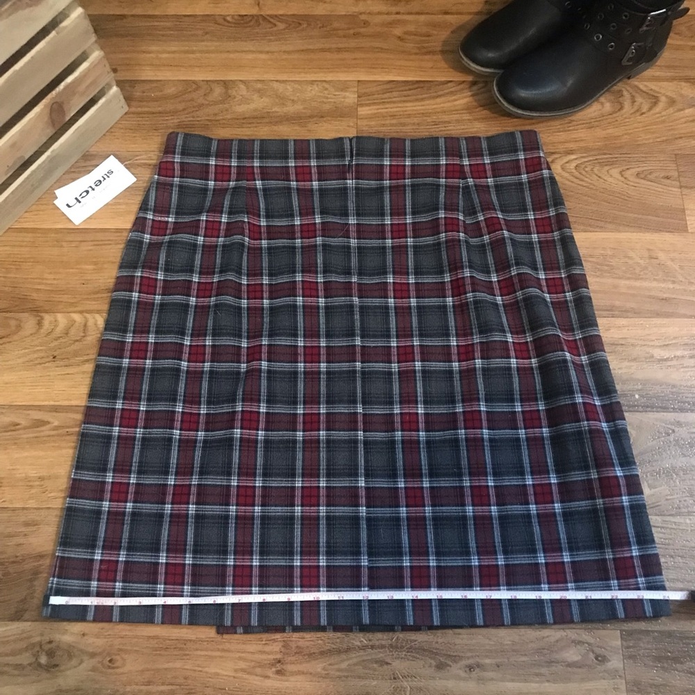 Fashion Bug plaid skirt  size 20